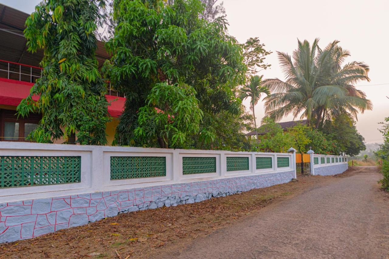 Prajakta Rest House Alībāg Esterno foto