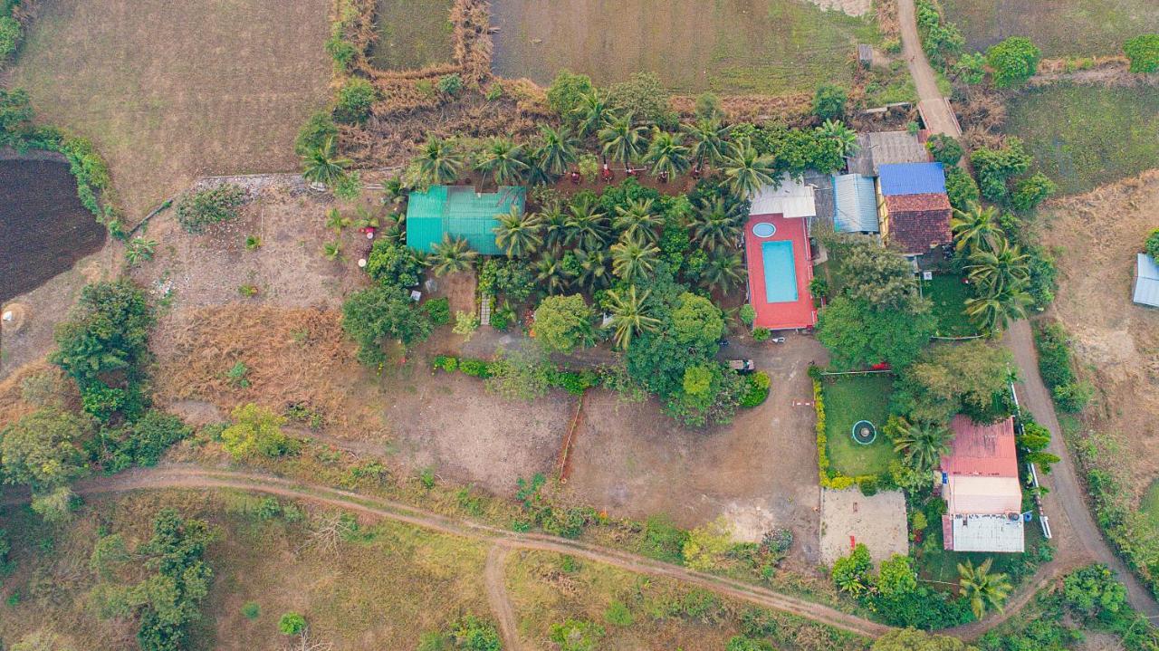 Prajakta Rest House Alībāg Esterno foto