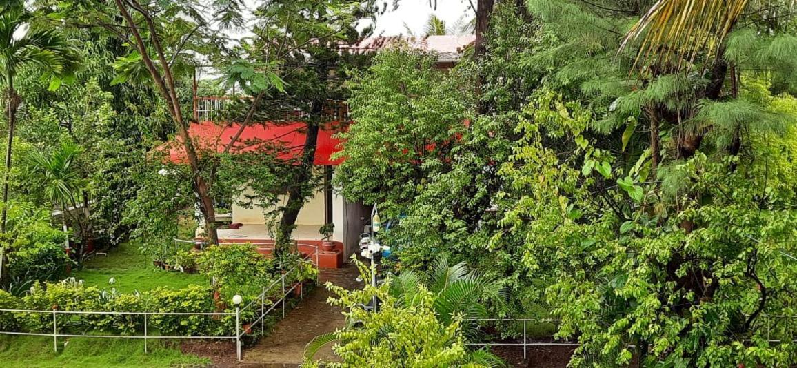 Prajakta Rest House Alībāg Esterno foto