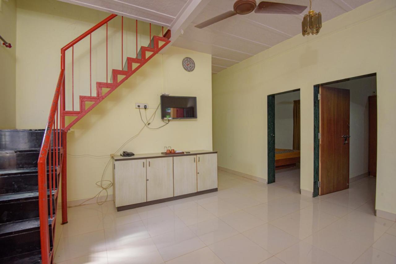 Prajakta Rest House Alībāg Esterno foto