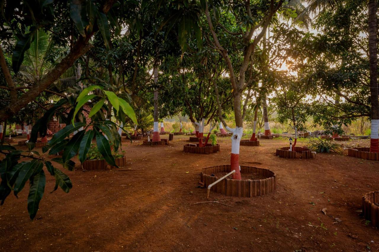 Prajakta Rest House Alībāg Esterno foto