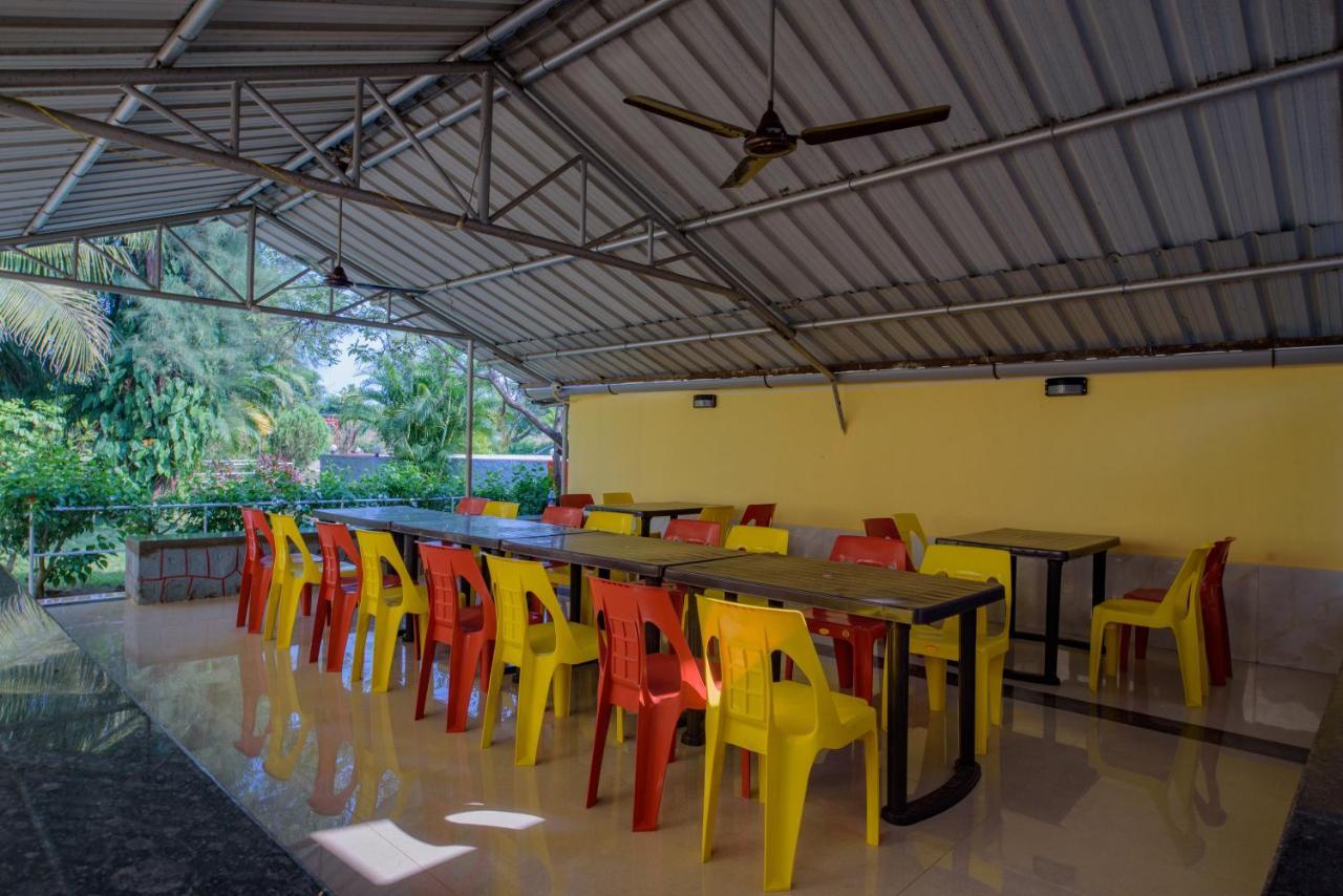 Prajakta Rest House Alībāg Esterno foto